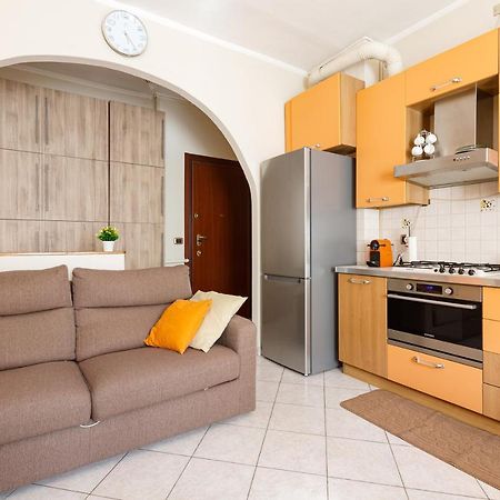 Udine M2 Balcony Apt Apartment Милано Екстериор снимка