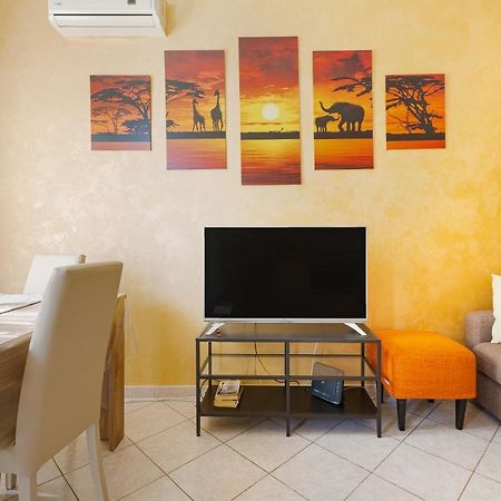Udine M2 Balcony Apt Apartment Милано Екстериор снимка