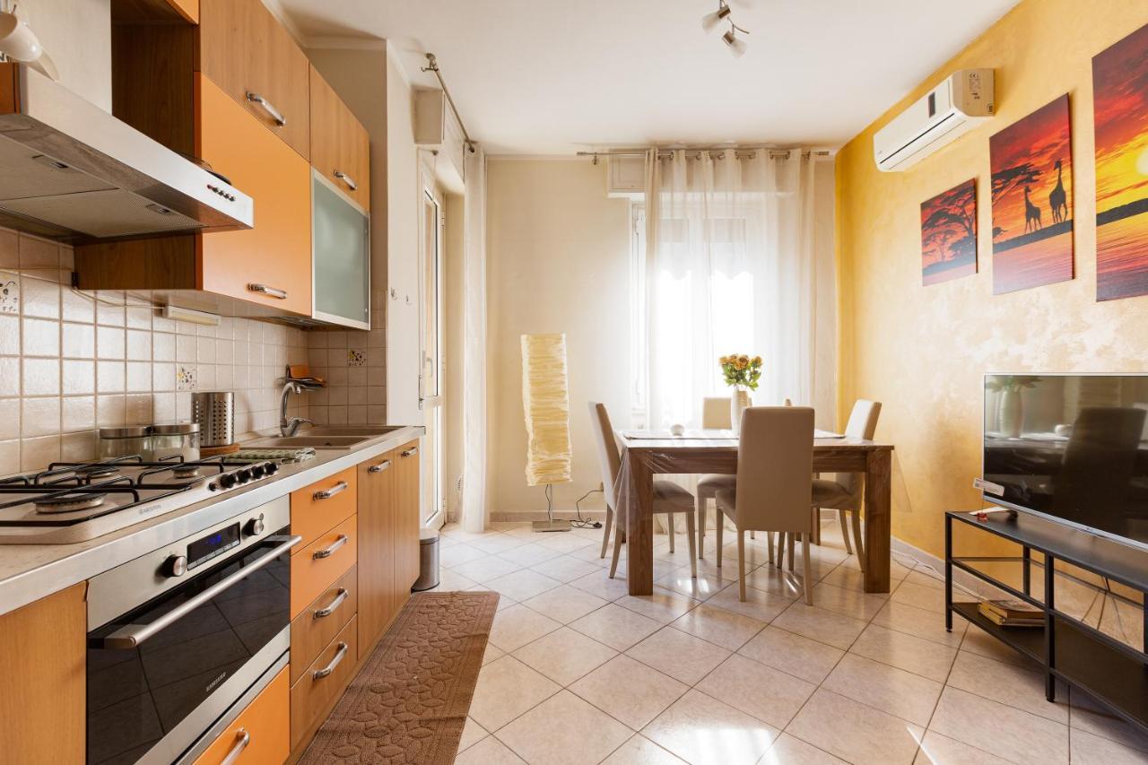 Udine M2 Balcony Apt Apartment Милано Екстериор снимка
