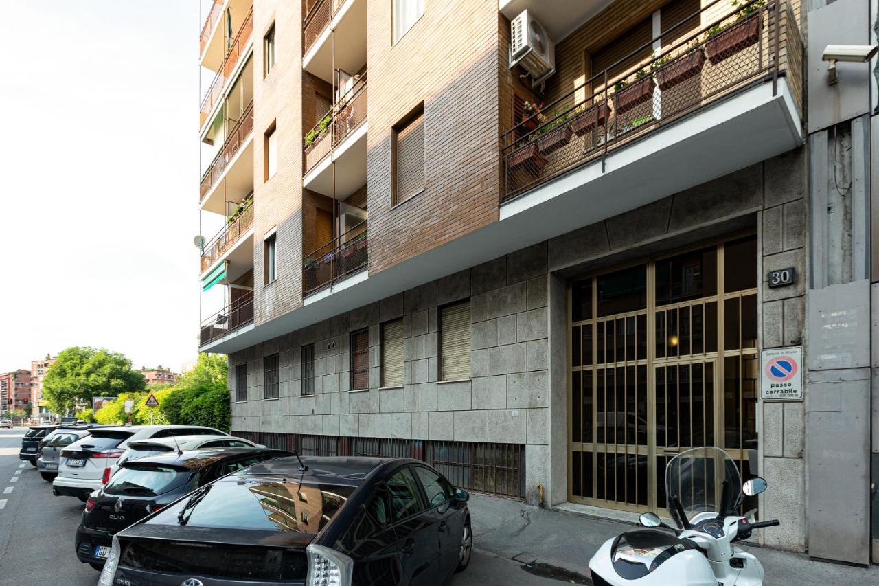Udine M2 Balcony Apt Apartment Милано Екстериор снимка