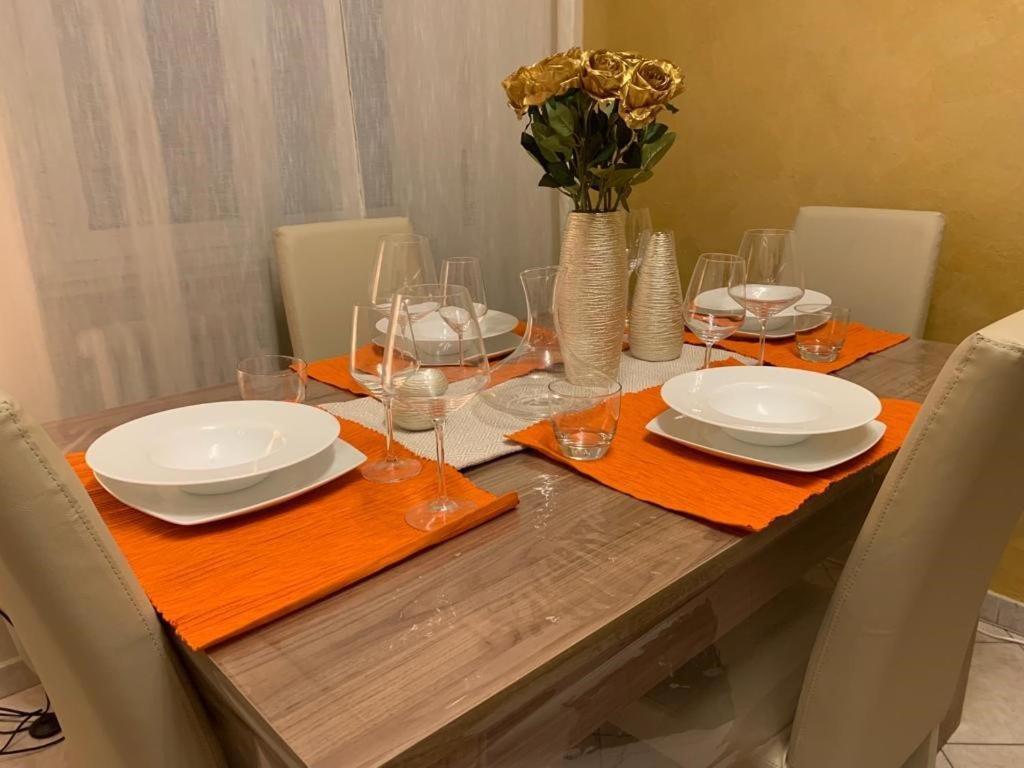 Udine M2 Balcony Apt Apartment Милано Екстериор снимка